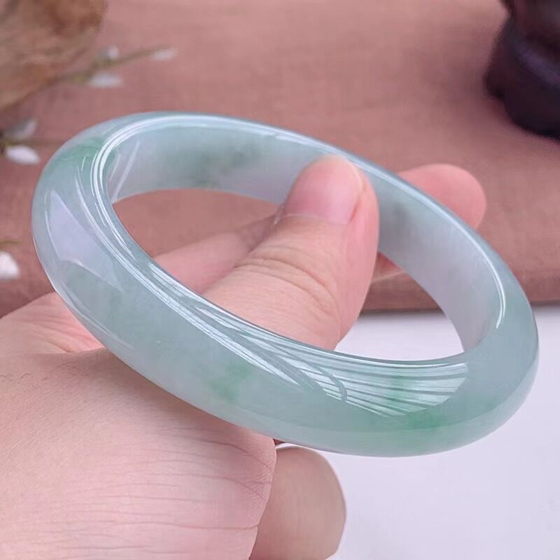 Pulseira de jadeíta de cor úni - Lighting avaliação e preço