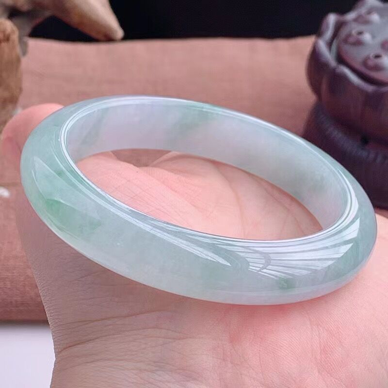 Pulseira de jadeíta de cor úni - Lighting avaliação e preço
