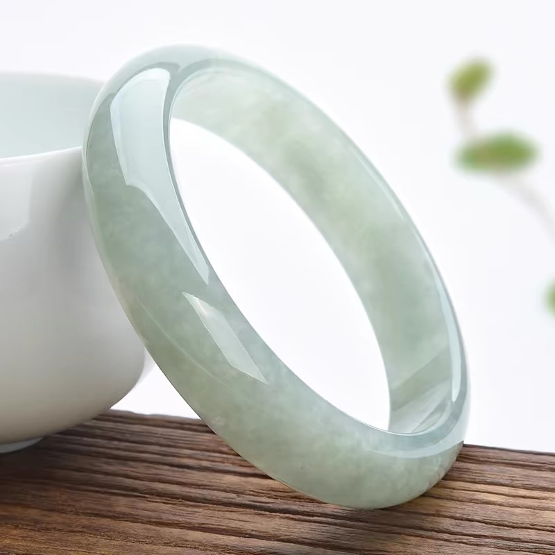 Pulseira de Jade Antiga de Mia - Lighting avaliação e preço